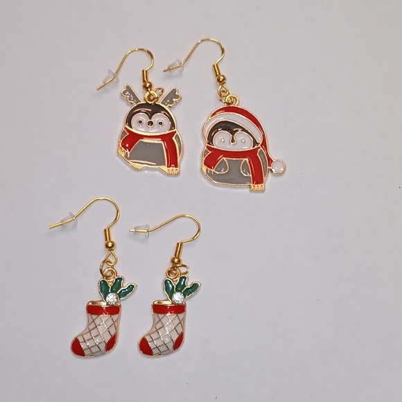 NWT Bundle of Two Pairs of Adorable Gold Dangling Christmas Earrings!! - Picture 2 of 4